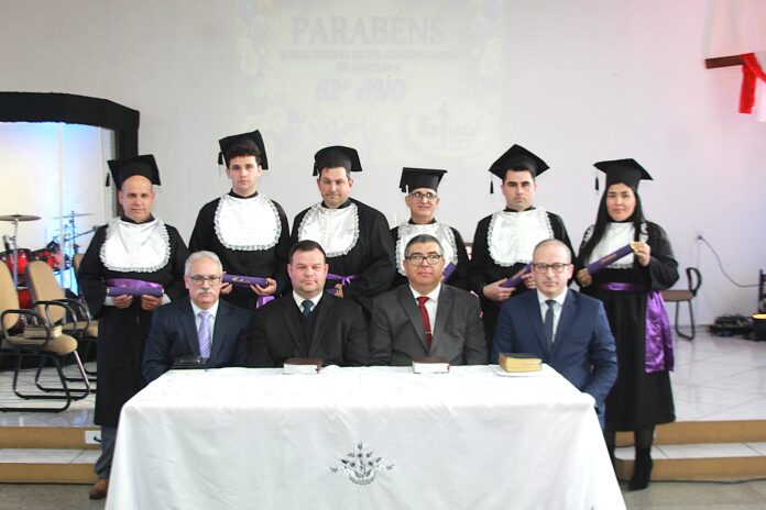 STBG realiza formatura do Curso Básico em Teologia durante celebração dos 62 anos da IBCB Alvorada